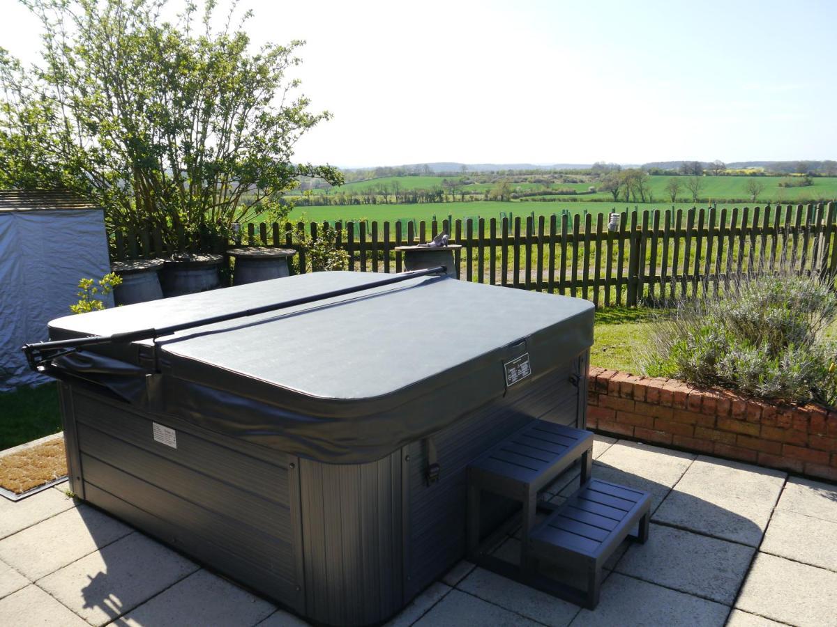 South View Country House Sleeps 12 - Hot Tub - Views Henley-in-Arden Zewnętrze zdjęcie